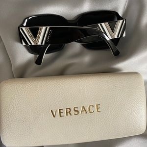 VERSACE SUNGLASSES